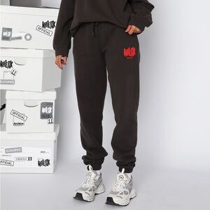 White Fox Boutique Archive 6.0 Oversized Sweatpants Lava Size Medium Loungewear